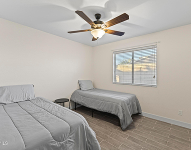 5245 E Acoma Drive - Photo Thumbnail 24