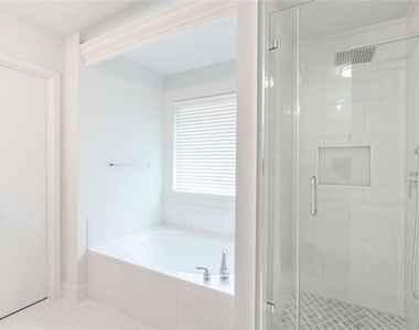 2304 Glenhaven Drive - Photo Thumbnail 20