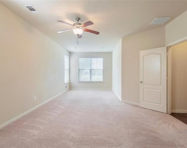 8008 Choctaw Lane - Photo Thumbnail 11