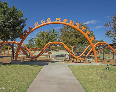 9318 E Sector Drive - Photo Thumbnail 28