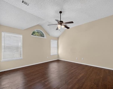 3960 Bexhill Drive - Photo Thumbnail 15