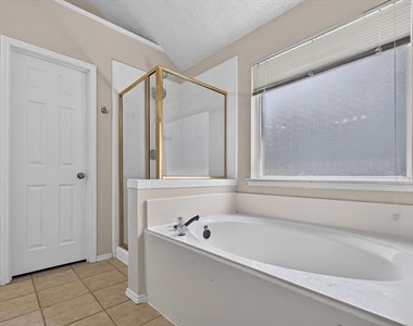 3960 Bexhill Drive - Photo Thumbnail 18