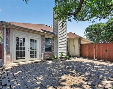 3960 Bexhill Drive - Photo Thumbnail 22