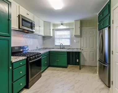 1508 N Highland Avenue - Photo Thumbnail 2