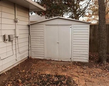 1508 N Highland Avenue - Photo Thumbnail 16