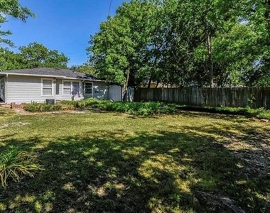 1508 N Highland Avenue - Photo Thumbnail 15