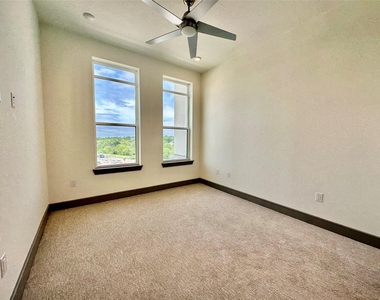 2700 Old Denton - Photo Thumbnail 4