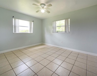 6170 Sw 43rd Street - Photo Thumbnail 3