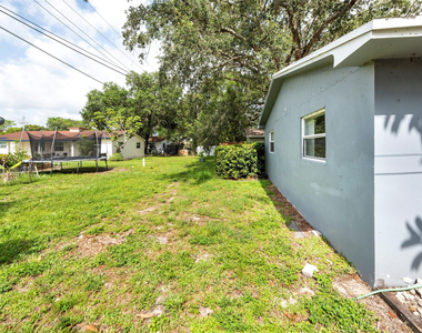 6170 Sw 43rd Street - Photo Thumbnail 16