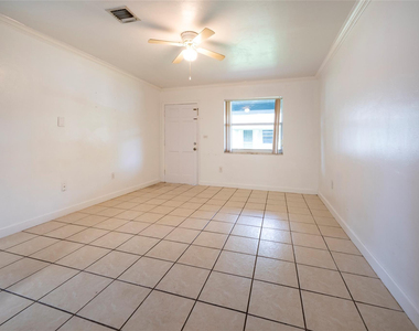 6170 Sw 43rd Street - Photo Thumbnail 4