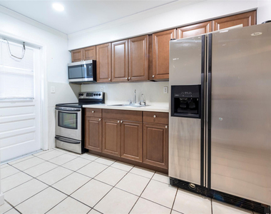 6170 Sw 43rd Street - Photo Thumbnail 1