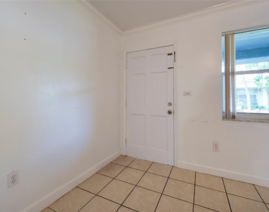 6170 Sw 43rd Street - Photo Thumbnail 5
