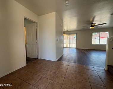 7372 W Ian Drive - Photo Thumbnail 17