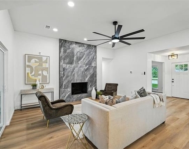 4303 Blackheath Road - Photo Thumbnail 3