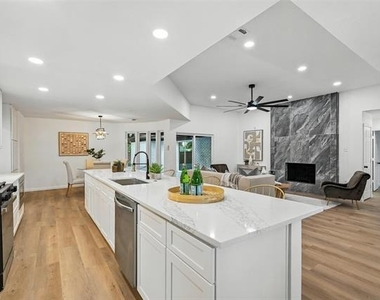 4303 Blackheath Road - Photo Thumbnail 9