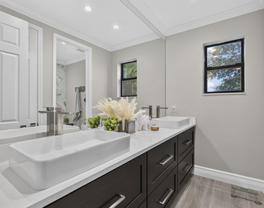 17394 Orange Boulevard - Photo Thumbnail 23