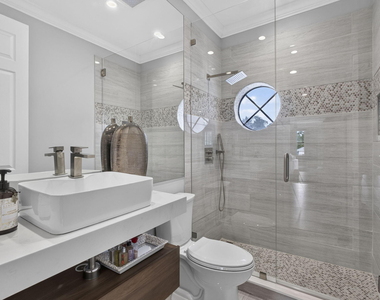 17394 Orange Boulevard - Photo Thumbnail 44