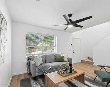 6218 Everglade Road - Photo Thumbnail 2