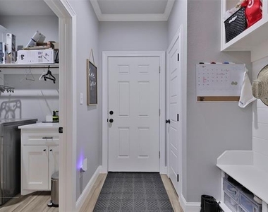 7329 Mountain View - Photo Thumbnail 10