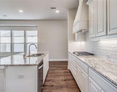 613 Cowboy Way - Photo Thumbnail 8