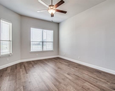 613 Cowboy Way - Photo Thumbnail 4