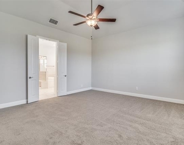 613 Cowboy Way - Photo Thumbnail 11