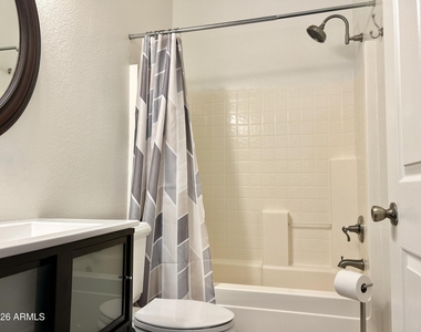 3422 E University Drive - Photo Thumbnail 15