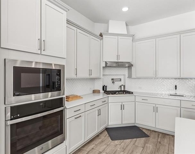 1729 Amarone Lane - Photo Thumbnail 4