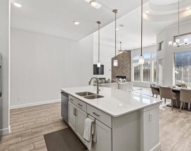 1729 Amarone Lane - Photo Thumbnail 2