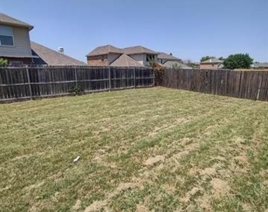 1613 Wavecrest Drive - Photo Thumbnail 34