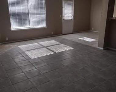 1613 Wavecrest Drive - Photo Thumbnail 14