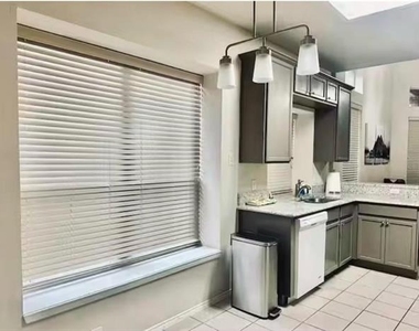 6787 Winston Drive - Photo Thumbnail 9