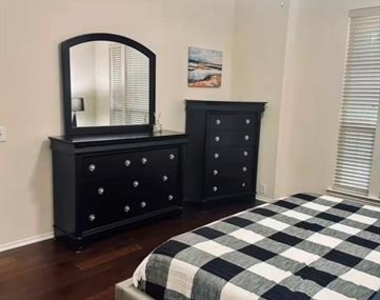 6787 Winston Drive - Photo Thumbnail 18