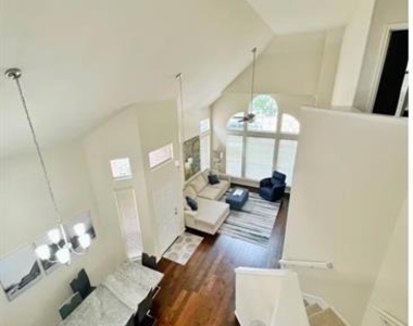 6787 Winston Drive - Photo Thumbnail 6