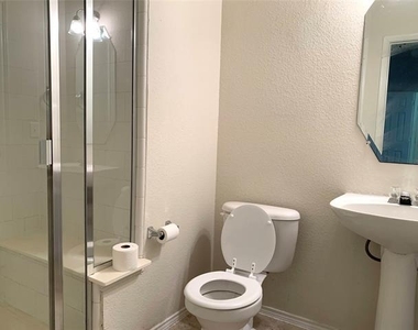 11406 Fountainbridge Drive - Photo Thumbnail 20