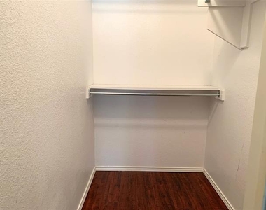 11406 Fountainbridge Drive - Photo Thumbnail 4
