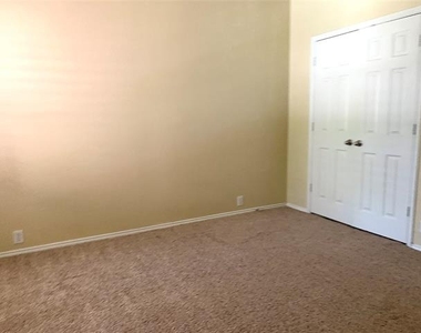 11406 Fountainbridge Drive - Photo Thumbnail 31