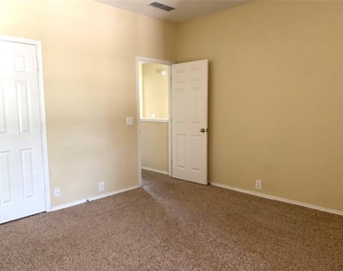 11406 Fountainbridge Drive - Photo Thumbnail 32