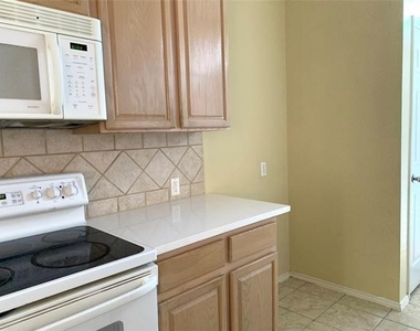 11406 Fountainbridge Drive - Photo Thumbnail 13