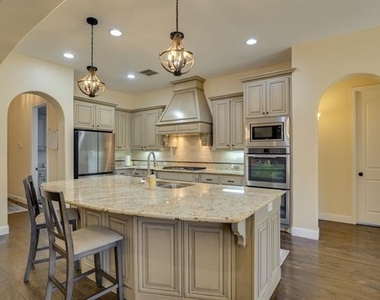 1604 Woodrose Court - Photo Thumbnail 20