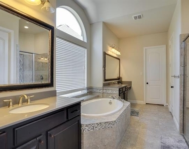 1604 Woodrose Court - Photo Thumbnail 28