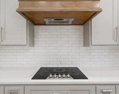 1024 Cecilia Court - Photo Thumbnail 16