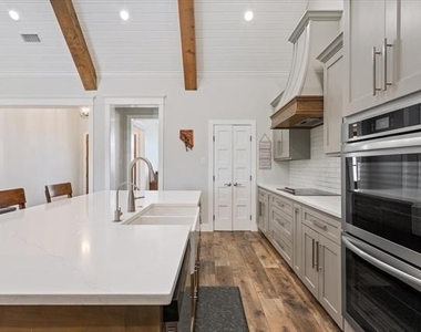 1024 Cecilia Court - Photo Thumbnail 17