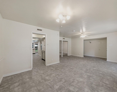 1000 Windy Meadow Drive - Photo Thumbnail 2