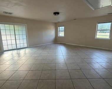 13980 Red Wood Circle S - Photo Thumbnail 11