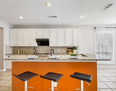 7905 Purple Martin Way - Photo Thumbnail 21