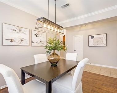 7905 Purple Martin Way - Photo Thumbnail 11