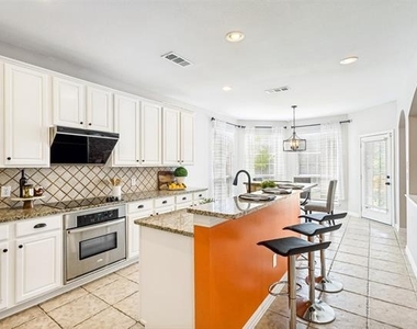 7905 Purple Martin Way - Photo Thumbnail 17