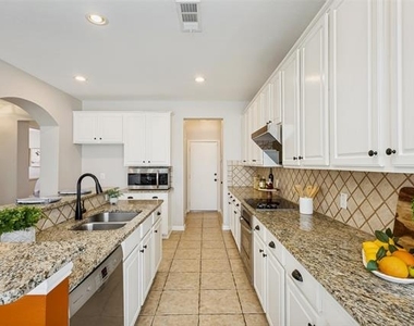 7905 Purple Martin Way - Photo Thumbnail 20