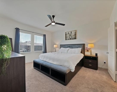 5616 Portlaw Lane - Photo Thumbnail 11